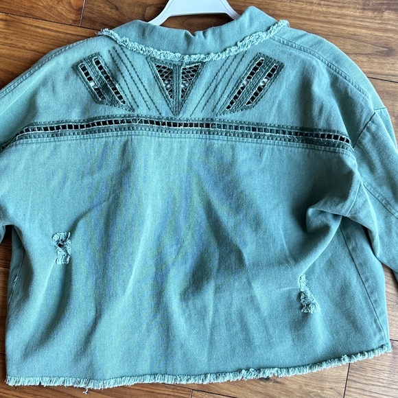 Blue B Seafoam Green Jacket with detailng and fringe - Picture 3 of 3